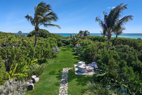Villa ou maison à vendre à Miami Beach, Floride: 6 chambres, 589.93 m2 № 1968643 - photo 1