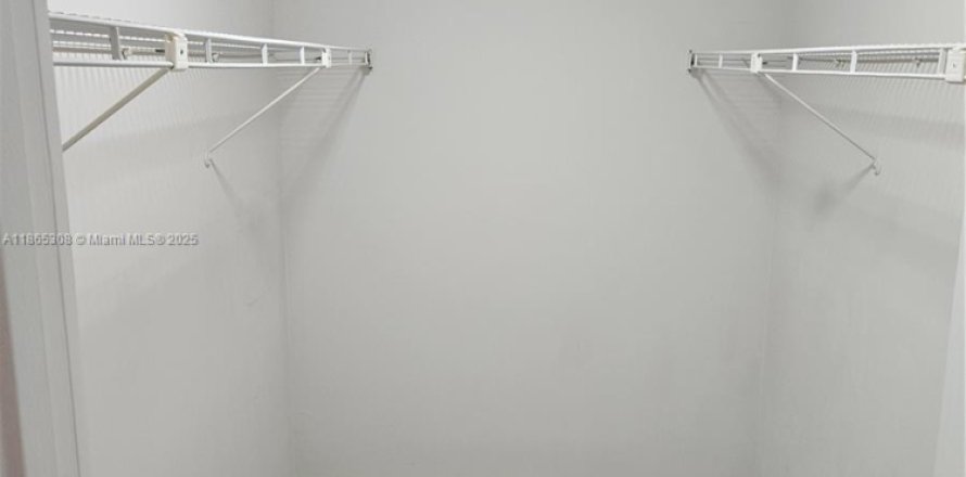 Condo in Margate, Florida, 1 bedroom  № 1893304