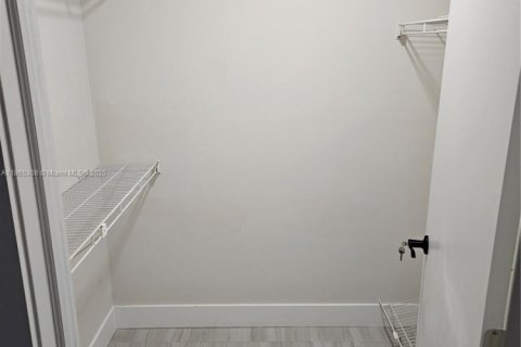 Condo in Margate, Florida, 1 bedroom  № 1893304 - photo 7