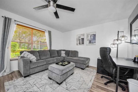 Copropriété à vendre à Clearwater, Floride: 1 chambre, 59.92 m2 № 1839773 - photo 3