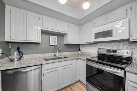 Copropriété à vendre à Clearwater, Floride: 1 chambre, 59.92 m2 № 1839773 - photo 11