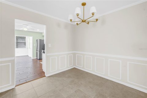 Condo in Saint Petersburg, Florida, 2 bedrooms № 2391471 - photo 11