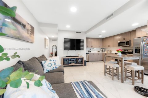 Adosado en venta en Homestead, Florida, 4 dormitorios, 129.88 m2 № 1981298 - foto 4