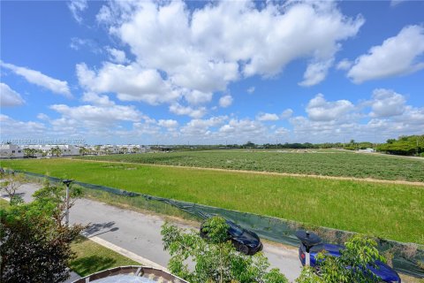 Adosado en venta en Homestead, Florida, 4 dormitorios, 129.88 m2 № 1981298 - foto 24