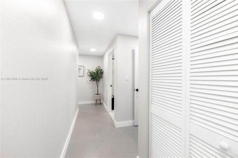 Adosado en venta en Homestead, Florida, 4 dormitorios, 129.88 m2 № 1981298 - foto 15