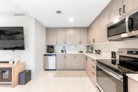 Adosado en venta en Homestead, Florida, 4 dormitorios, 129.88 m2 № 1981298 - foto 11