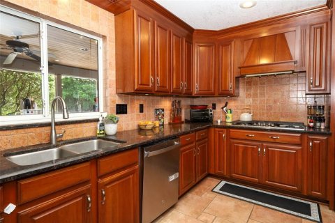 House in Longwood, Florida 4 bedrooms, 317.26 sq.m. № 2367012 - photo 12