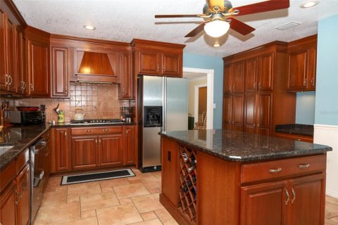 House in Longwood, Florida 4 bedrooms, 317.26 sq.m. № 2367012 - photo 13