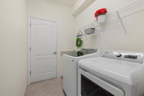 Casa en venta en Bradenton, Florida, 4 dormitorios, 210.7 m2 № 1523911 - foto 16