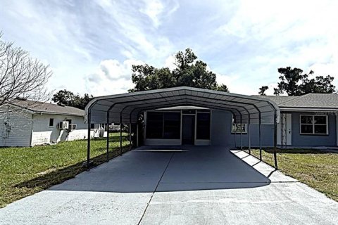 Appartement à Lake Wales, Floride 2 chambres, 83.61 m2 № 2385889