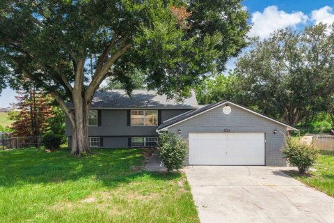Villa ou maison à Haines City, Floride 4 chambres, 247.86 m2 № 2324055