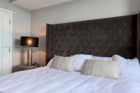 Casa en venta en North Miami Beach, Florida, 4 dormitorios, 104.33 m2 № 1984041 - foto 28