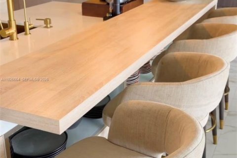 Casa en venta en North Miami Beach, Florida, 4 dormitorios, 104.33 m2 № 1984041 - foto 15