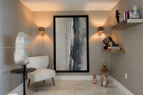 Casa en venta en North Miami Beach, Florida, 4 dormitorios, 104.33 m2 № 1984041 - foto 24