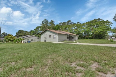 Duplex in De Leon Springs, Florida 4 bedrooms, 166.48 sq.m. № 1831666 - photo 30