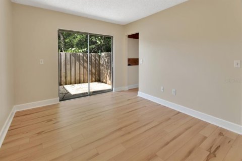 Duplex in De Leon Springs, Florida 4 bedrooms, 166.48 sq.m. № 1831666 - photo 8