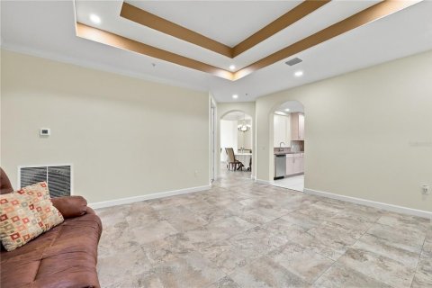 Condo in Orlando, Florida, 2 bedrooms  № 2369666 - photo 12
