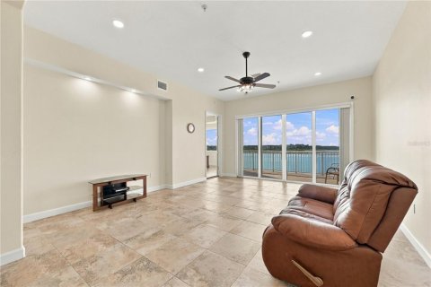Condo in Orlando, Florida, 2 bedrooms  № 2369666 - photo 25