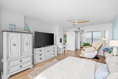 Condo in Cocoa Beach, Florida, 2 bedrooms  № 1757366 - photo 25