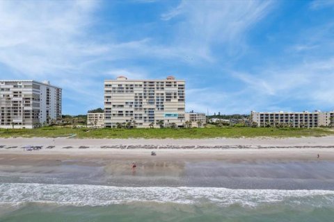 Condo in Cocoa Beach, Florida, 2 bedrooms  № 1757366 - photo 7