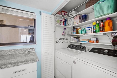 Condo in Cocoa Beach, Florida, 2 bedrooms  № 1757366 - photo 28