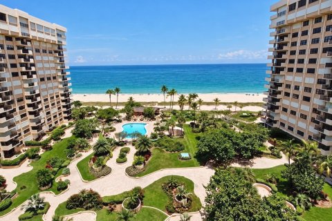 Condo in Lauderdale-by-the-Sea, Florida, 2 bedrooms  № 2382517 - photo 26