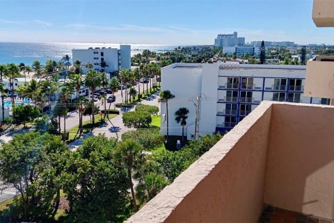 Condo in Lauderdale-by-the-Sea, Florida, 2 bedrooms  № 2382517 - photo 20