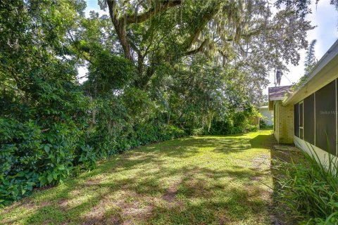 House in Brandon, Florida 3 bedrooms, 173.08 sq.m. № 2341588 - photo 22