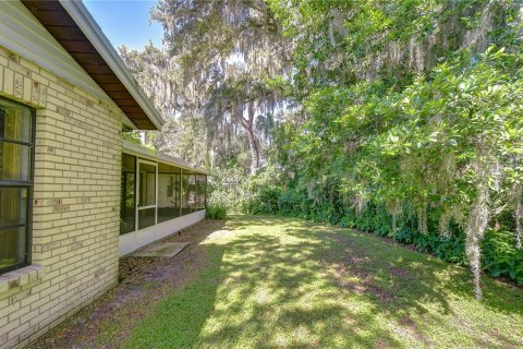 House in Brandon, Florida 3 bedrooms, 173.08 sq.m. № 2341588 - photo 2