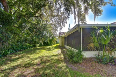 House in Brandon, Florida 3 bedrooms, 173.08 sq.m. № 2341588 - photo 21