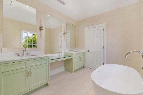 Villa ou maison à vendre à West Palm Beach, Floride: 5 chambres, 543.48 m2 № 2432972 - photo 21
