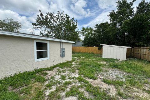 House in New Port Richey, Florida 4 bedrooms, 123.37 sq.m. № 1551439 - photo 21
