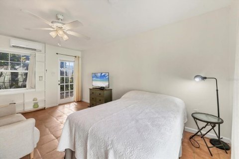 Casa en alquiler en Sarasota, Florida, 39.39 m2 № 1902372 - foto 4