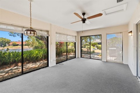 House in Sun City Center, Florida 2 bedrooms, 163.14 sq.m. № 2232635 - photo 30