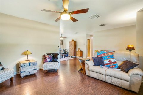 House in Englewood, Florida 3 bedrooms, 135.54 sq.m. № 1584745 - photo 15