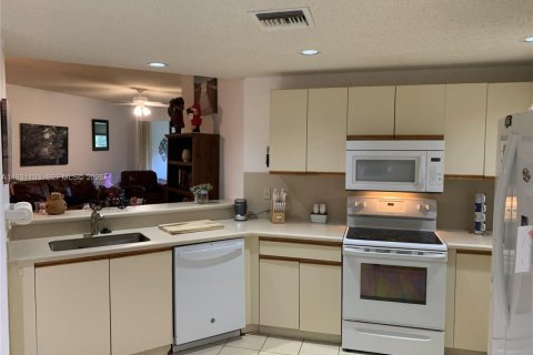 Copropriété à vendre à Stuart, Floride: 3 chambres, 147.71 m2 № 1996008 - photo 10