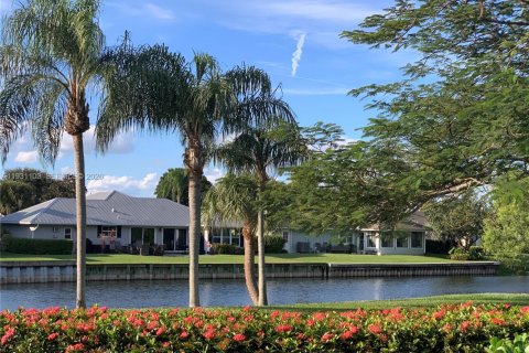 Copropriété à vendre à Stuart, Floride: 3 chambres, 147.71 m2 № 1996008 - photo 4