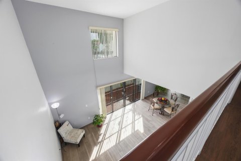 Touwnhouse à vendre à Miami, Floride: 2 chambres, 152.36 m2 № 2176385 - photo 17