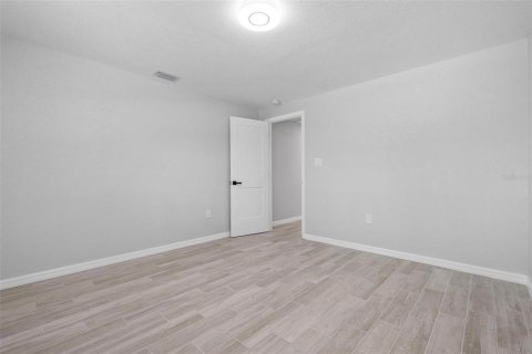 Immobilier commercial à vendre à Englewood, Floride: 5 chambres, 234.21 m2 № 1910136 - photo 28
