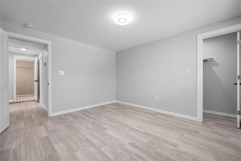 Immobilier commercial à vendre à Englewood, Floride: 5 chambres, 234.21 m2 № 1910136 - photo 27