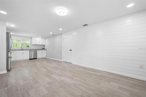 Immobilier commercial à vendre à Englewood, Floride: 5 chambres, 234.21 m2 № 1910136 - photo 21