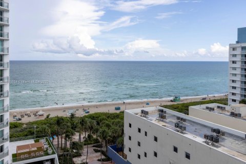 Copropriété à vendre à Miami Beach, Floride: 2 chambres, 135.17 m2 № 1945555 - photo 8