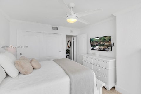 Copropriété à vendre à Miami Beach, Floride: 2 chambres, 135.17 m2 № 1945555 - photo 26