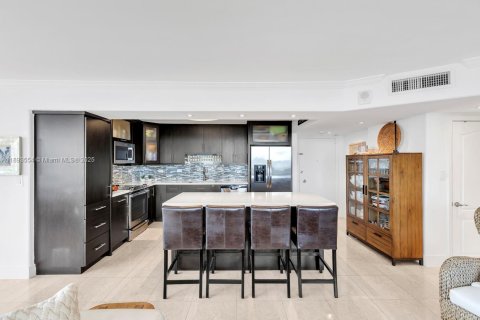 Copropriété à vendre à Miami Beach, Floride: 2 chambres, 135.17 m2 № 1945555 - photo 10