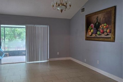 House in Tampa, Florida 4 bedrooms, 161.84 sq.m. № 1807443 - photo 9