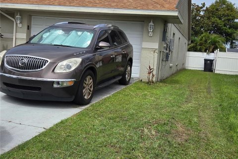 House in Tampa, Florida 4 bedrooms, 161.84 sq.m. № 1807443 - photo 29