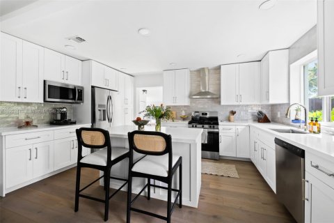 Casa en venta en Fort Lauderdale, Florida, 2 dormitorios, 107.49 m2 № 1976124 - foto 5