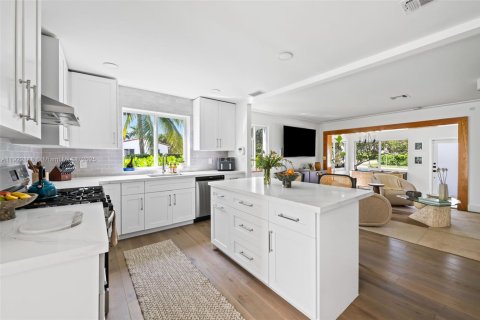 Casa en venta en Fort Lauderdale, Florida, 2 dormitorios, 107.49 m2 № 1976124 - foto 6