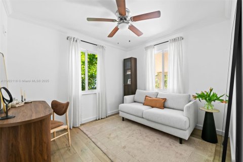 Casa en venta en Fort Lauderdale, Florida, 2 dormitorios, 107.49 m2 № 1976124 - foto 10