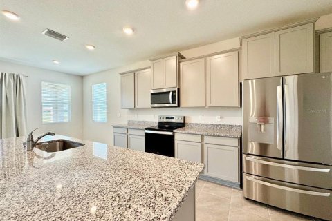 Casa en alquiler en San Antonio, Florida, 3 dormitorios, 171.31 m2 № 2116008 - foto 11
